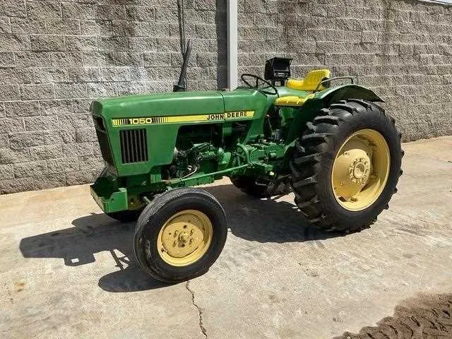 1050 john deere specs