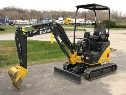 17d john deere specs