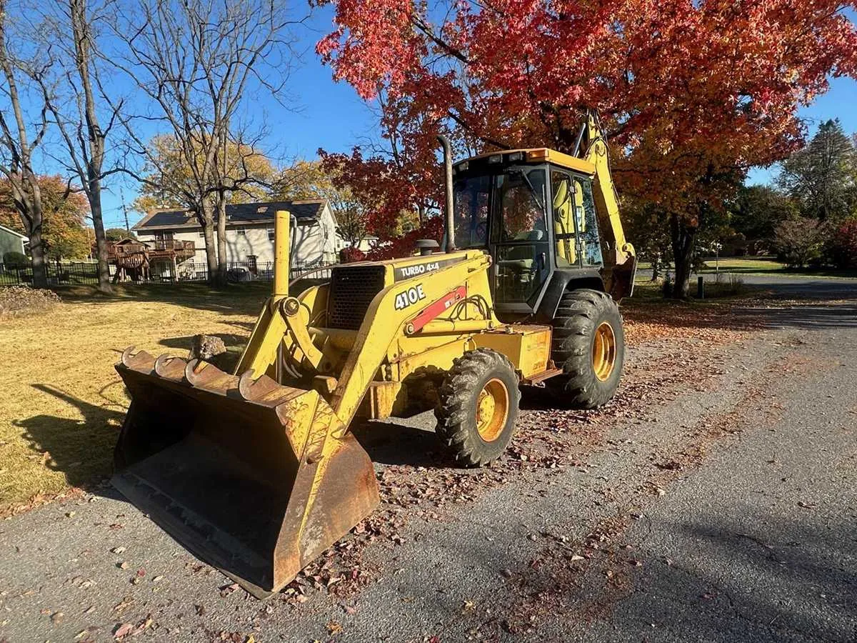 2000 john deere 410e specs