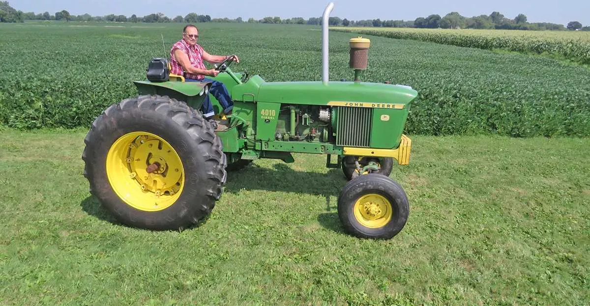 2004 john deere 4010 tractor specs