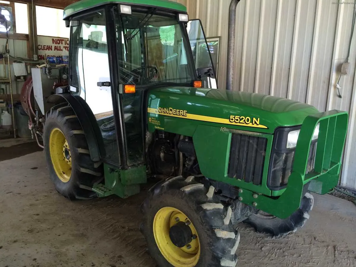 2004 john deere 5520 specs