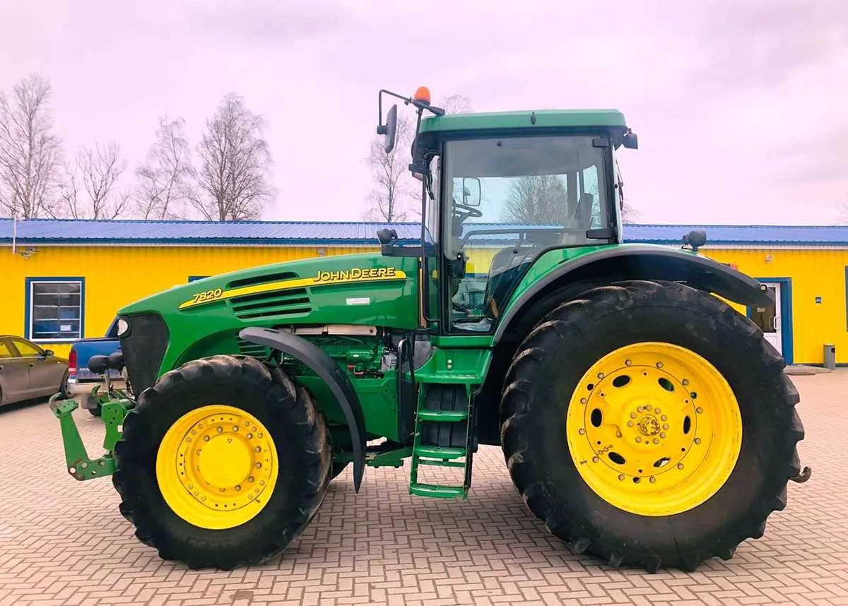 2004 john deere 7820 specs