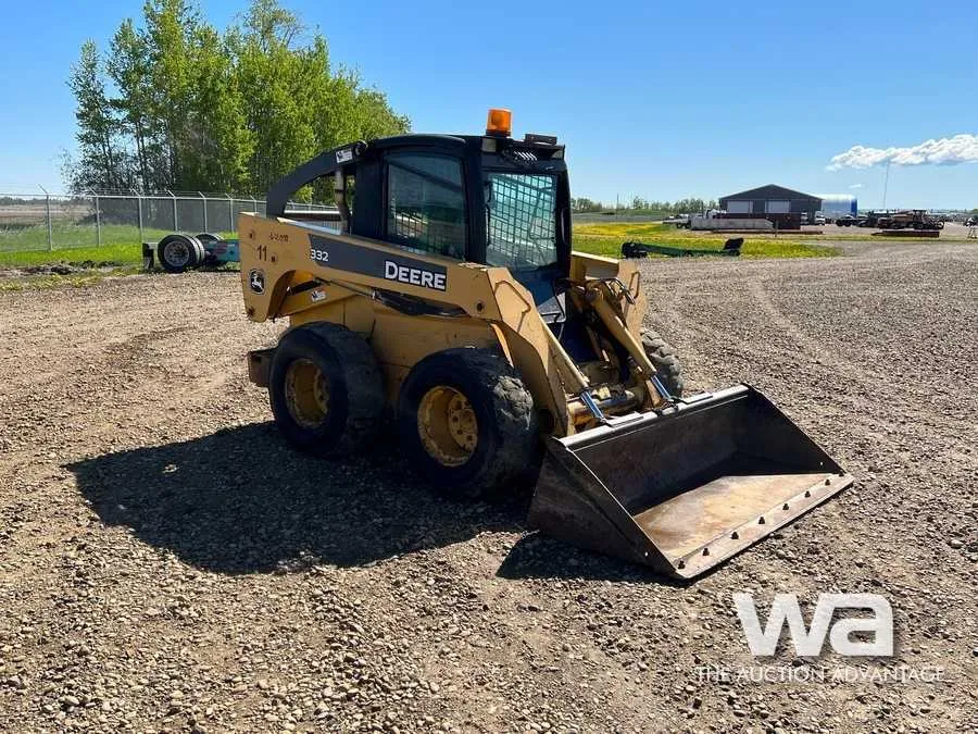 2005 john deere 332 specs