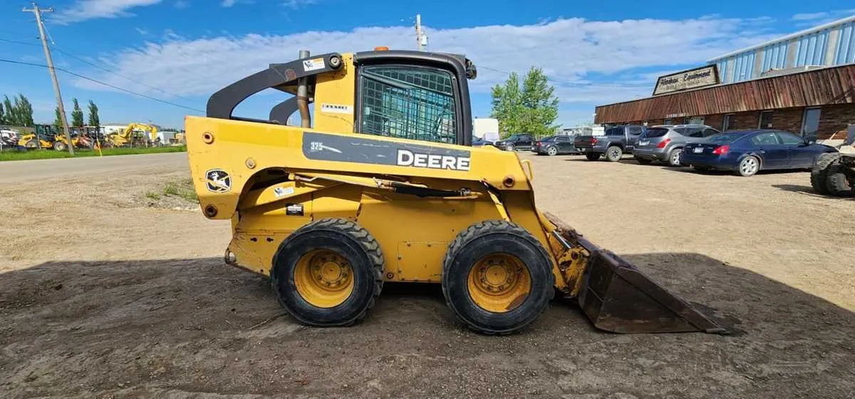 2006 john deere 325 skid steer specs