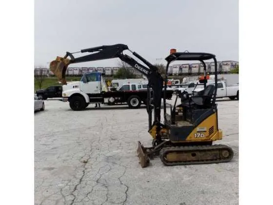 2007 john deere 17d specs