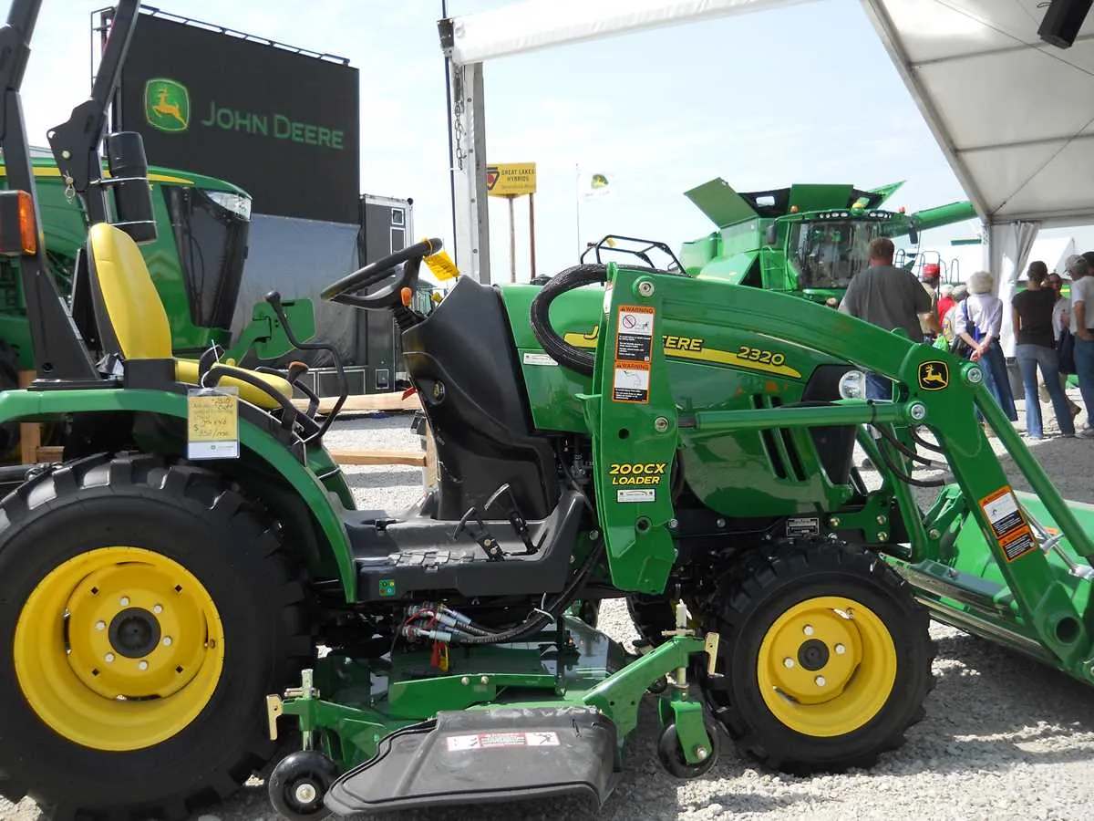2009 john deere 2320 specs