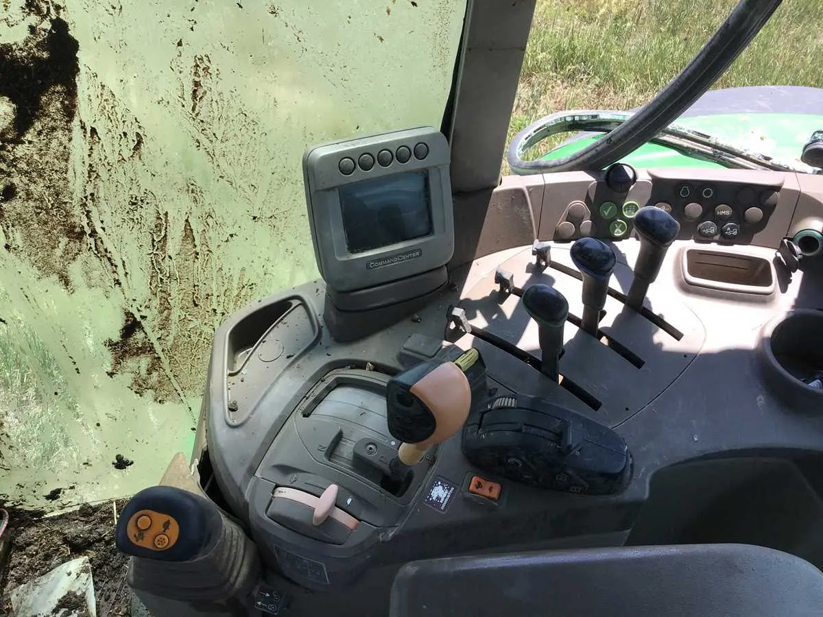 2009 john deere 7330 specs