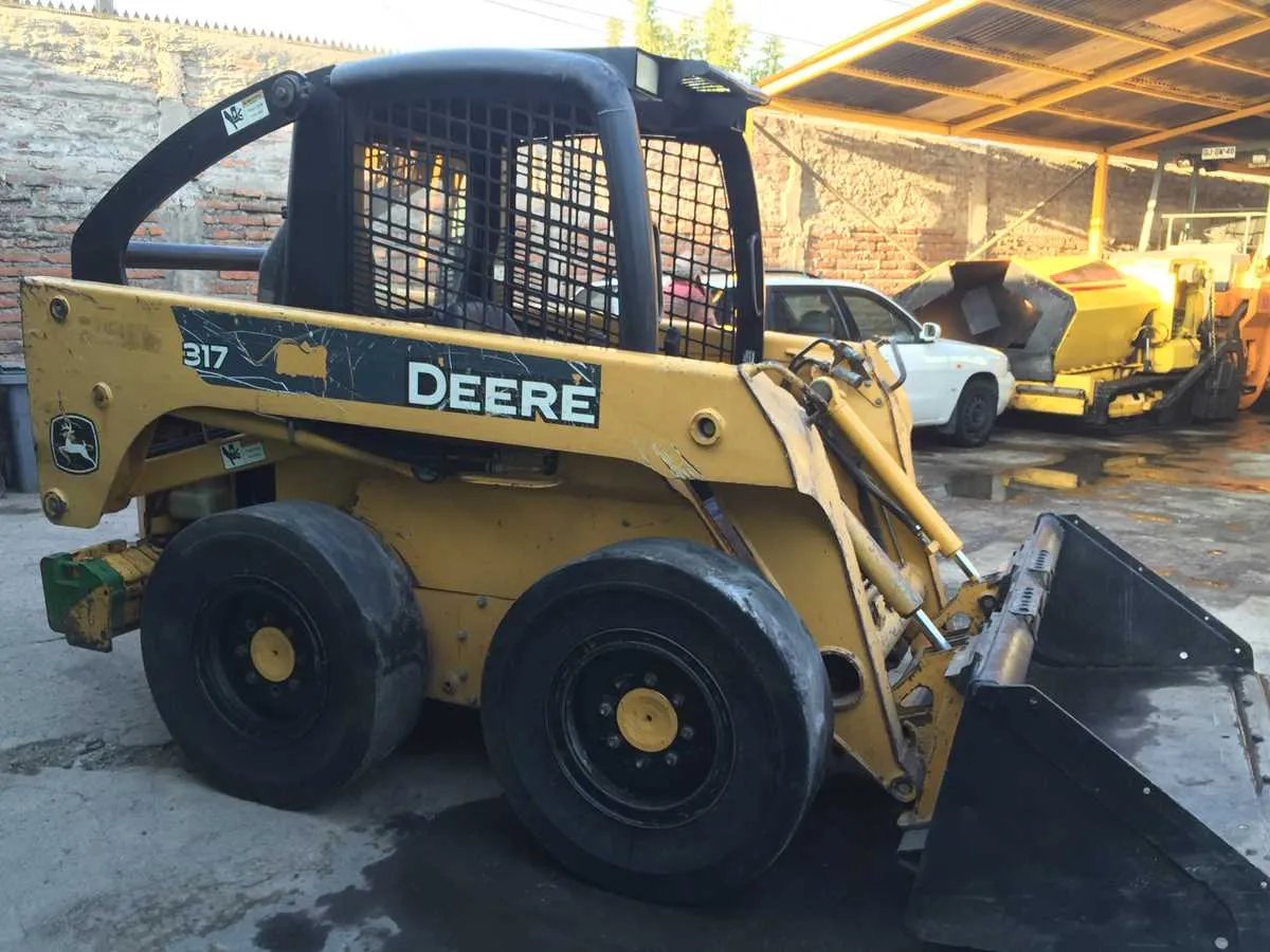 2009 john deere 317 specs