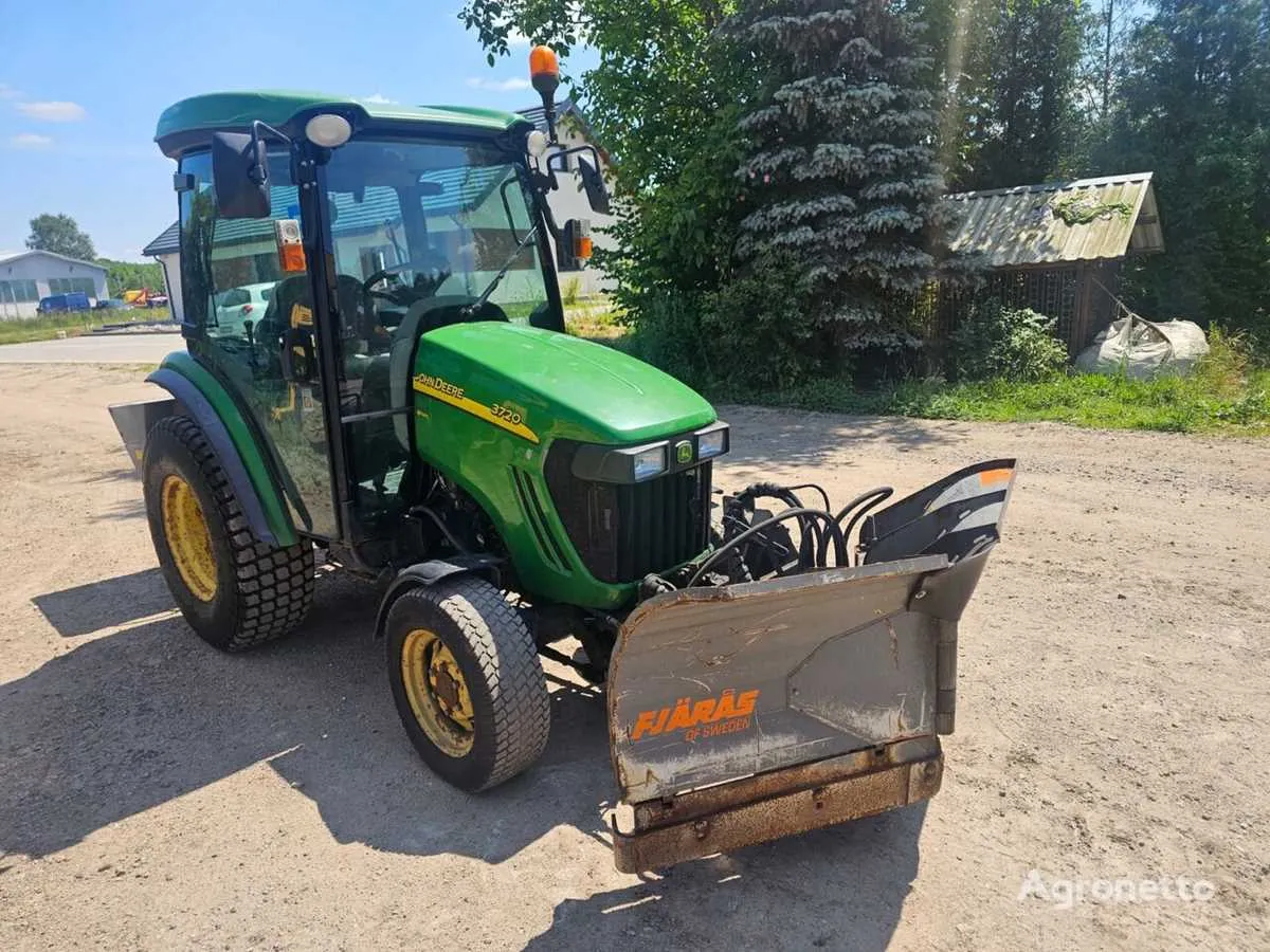 2010 john deere 3720 specs