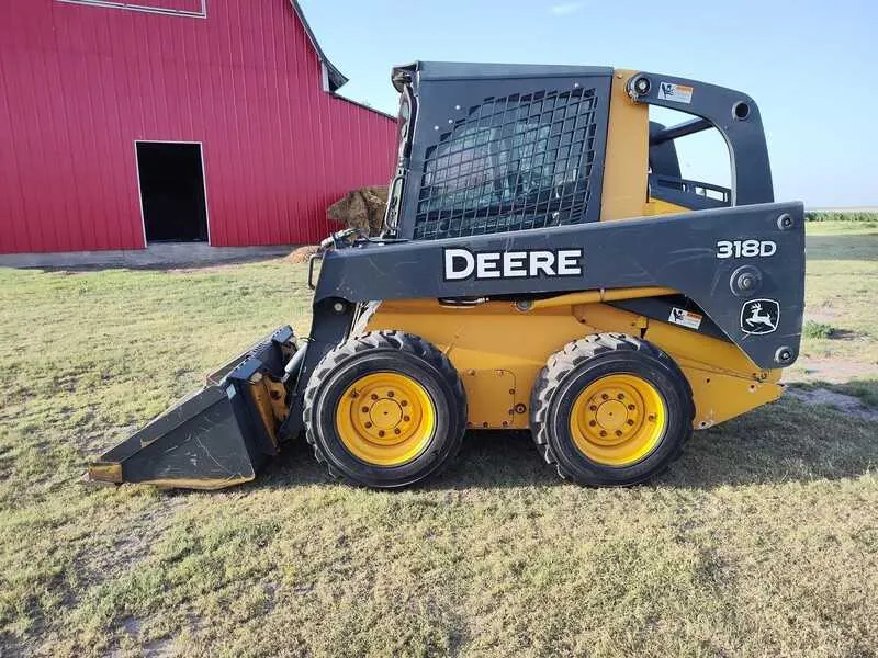 2012 john deere 318d skid steer specs