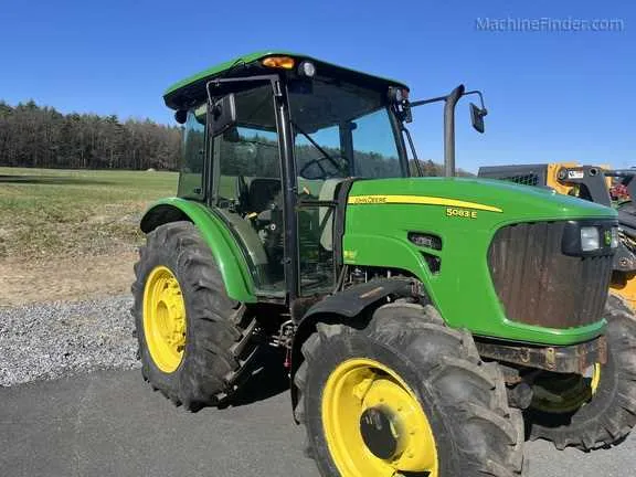 2013 john deere 5083e specs