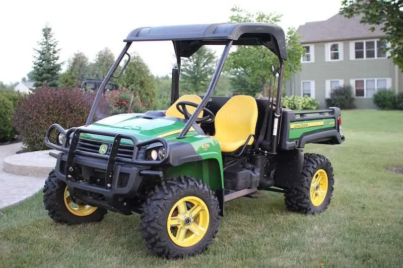 2014 john deere gator 825i specs