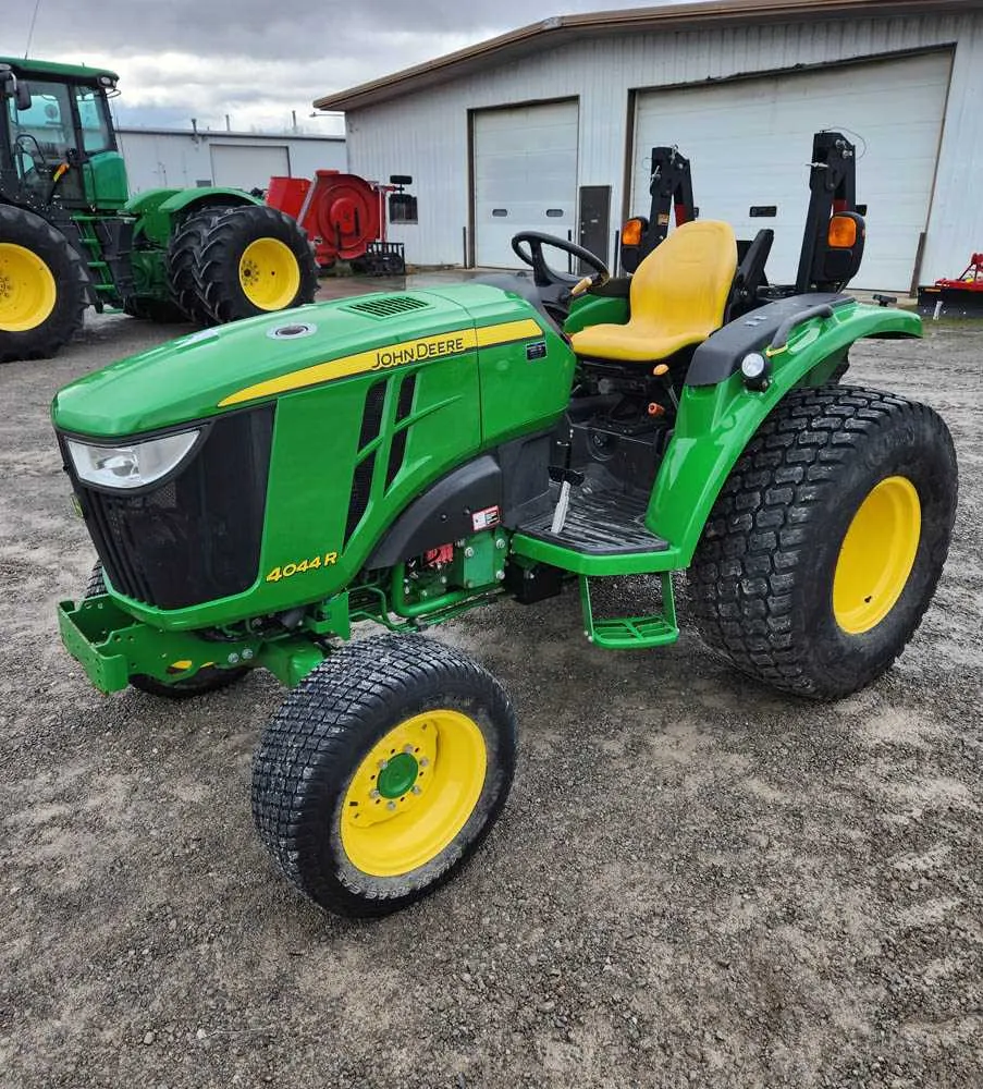 2014 john deere 5045e specs