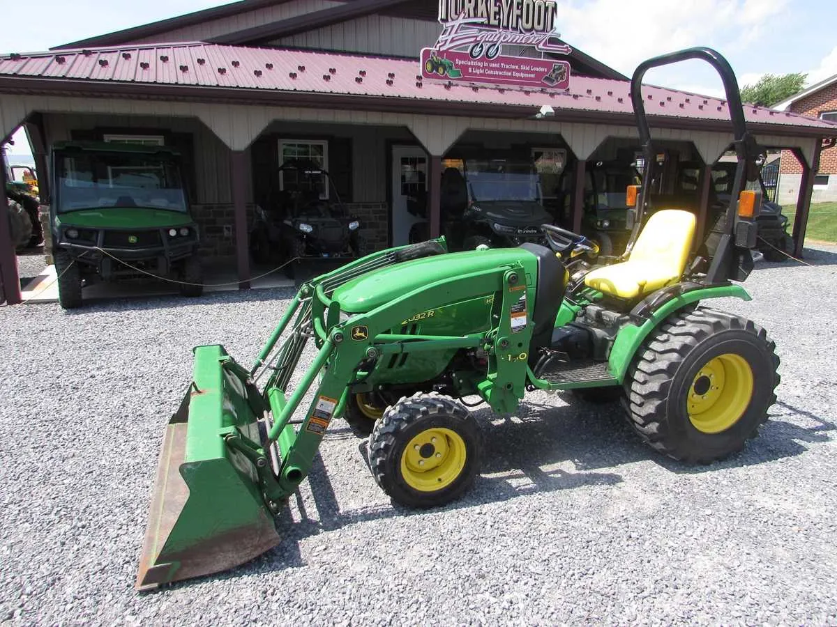2015 john deere 2032r specs
