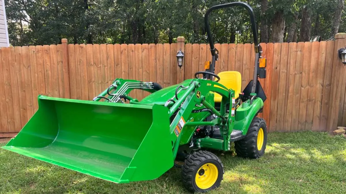 2016 john deere 1023e specs