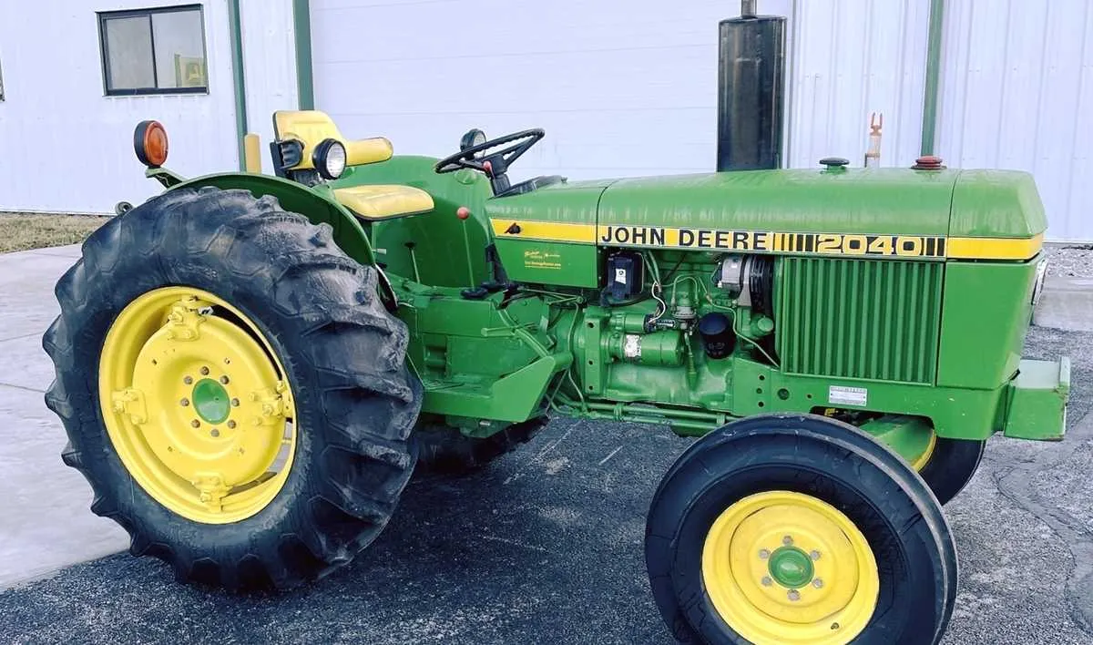 2040 john deere tractor specs