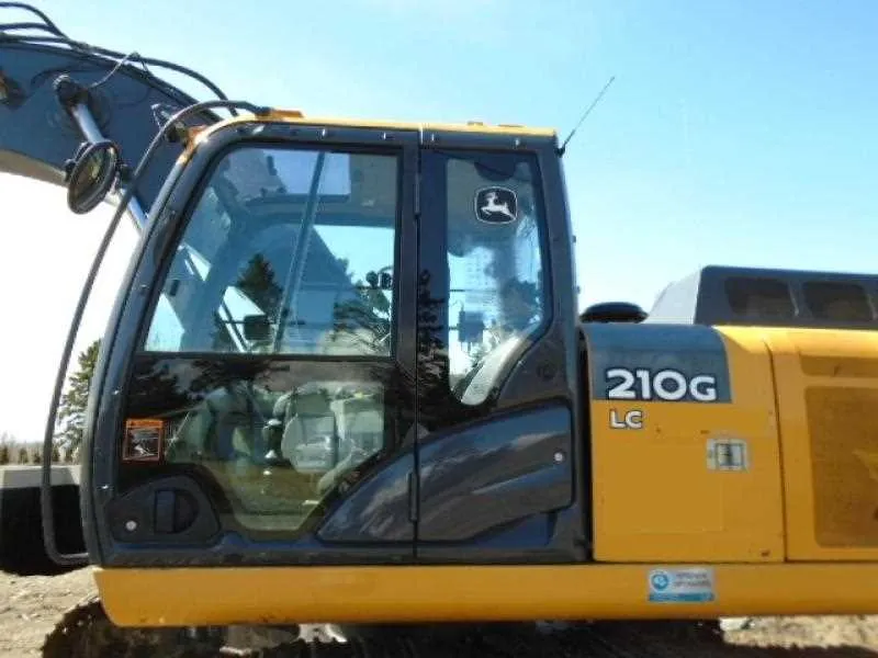 210g john deere specs