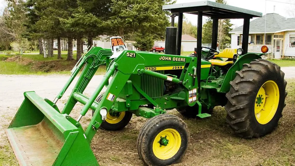 2130 john deere spec