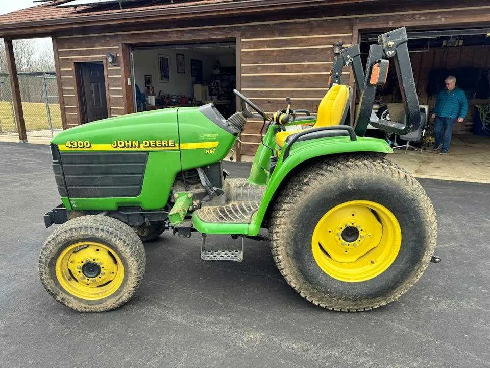 4300 john deere tractor specs