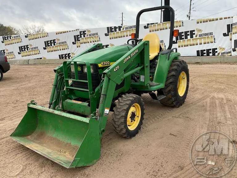 4300 john deere specs