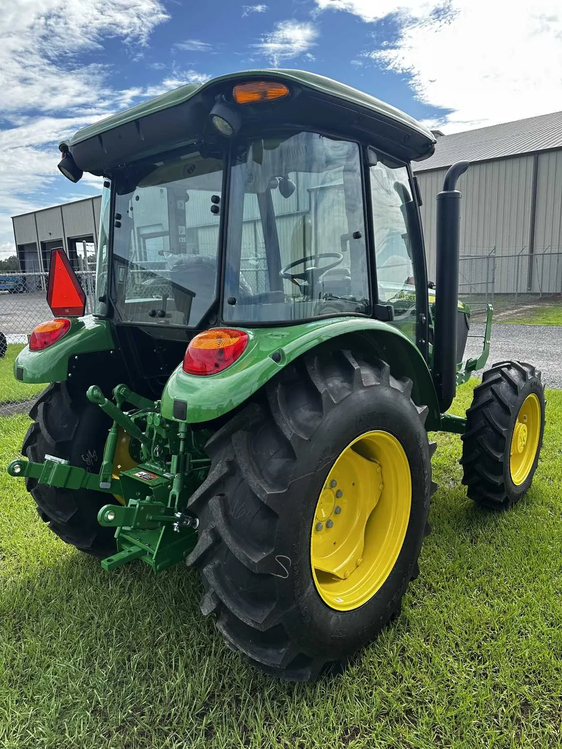 5075e john deere specs