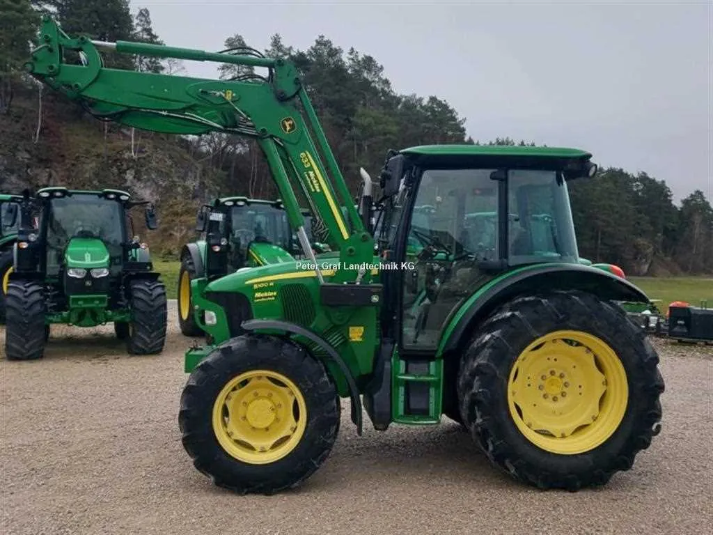 5100r john deere specs