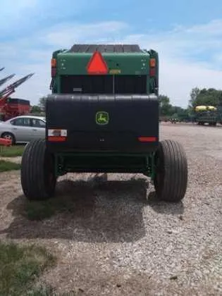 560m john deere baler specs