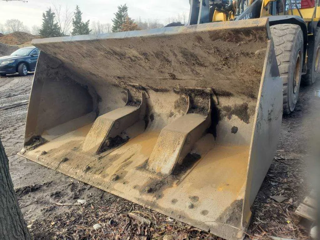 744 john deere loader specs