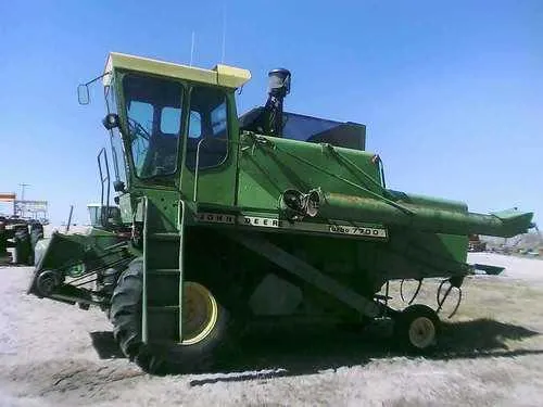 7700 john deere combine specs