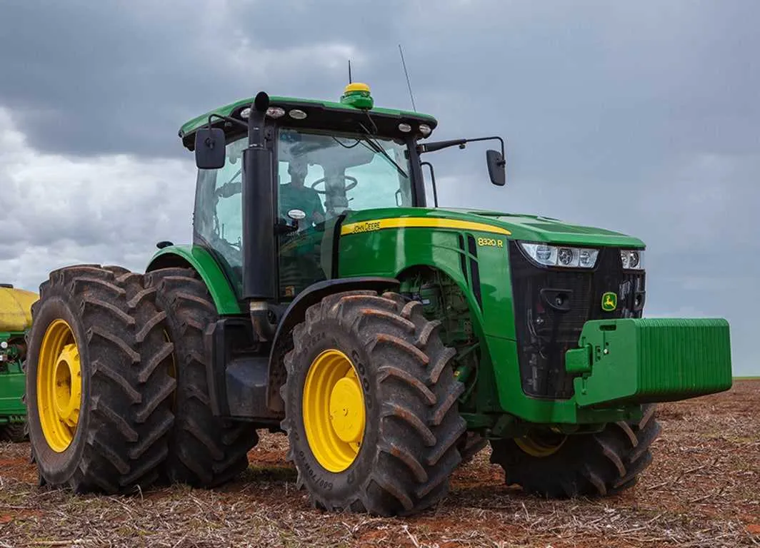 8320 john deere specs