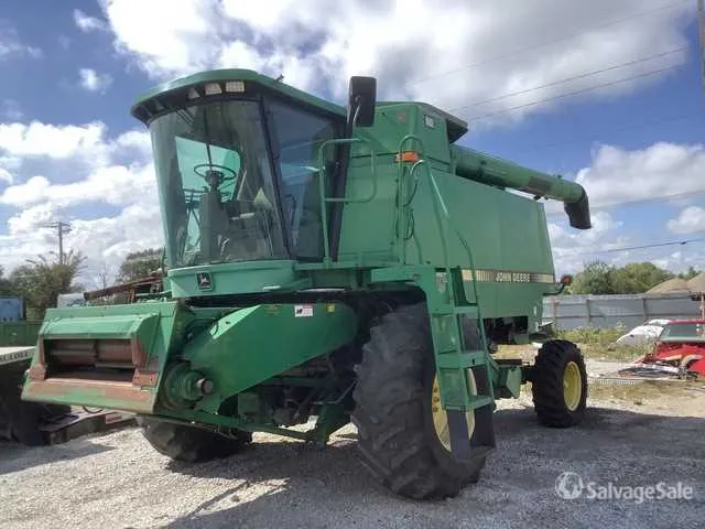 9400 john deere combine specs