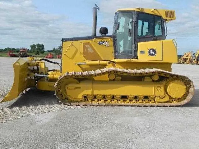 john deer 850 specs