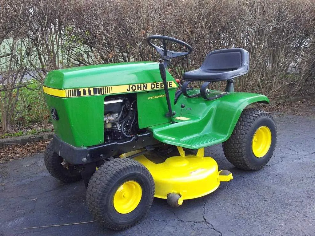 john deer l111 specs