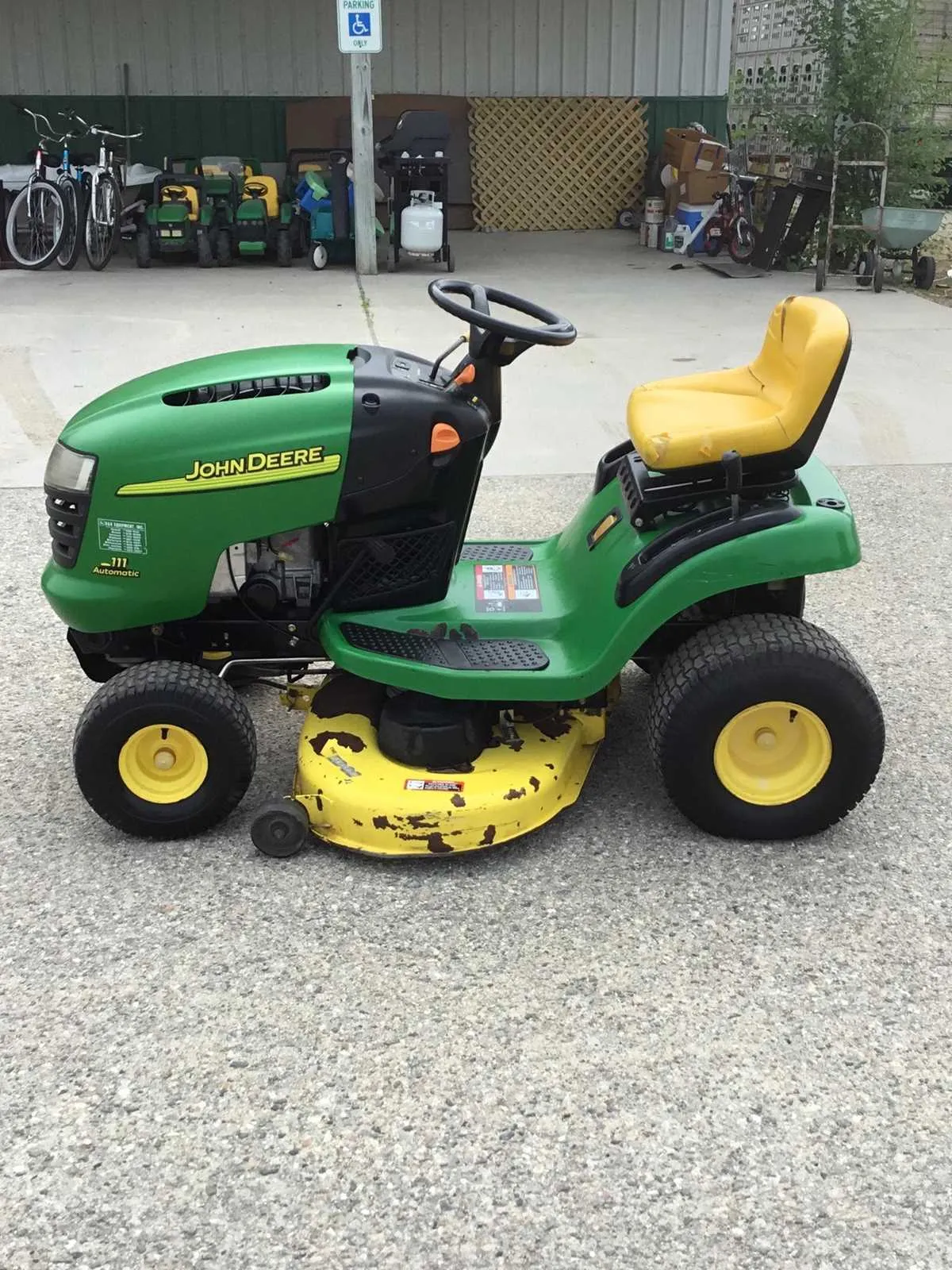 john deer l111 specs