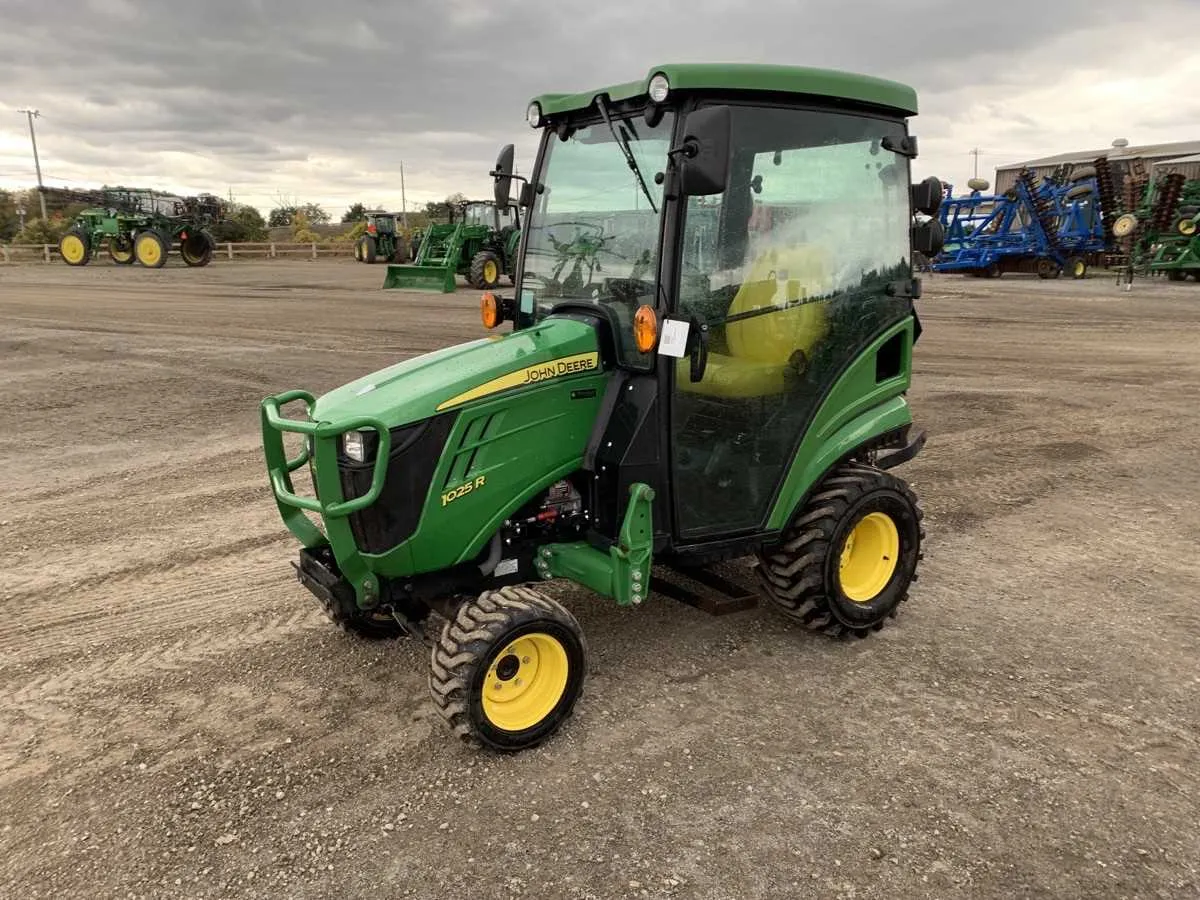 john deere 1025r cab specs
