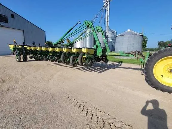 john deere 1770 planter specs