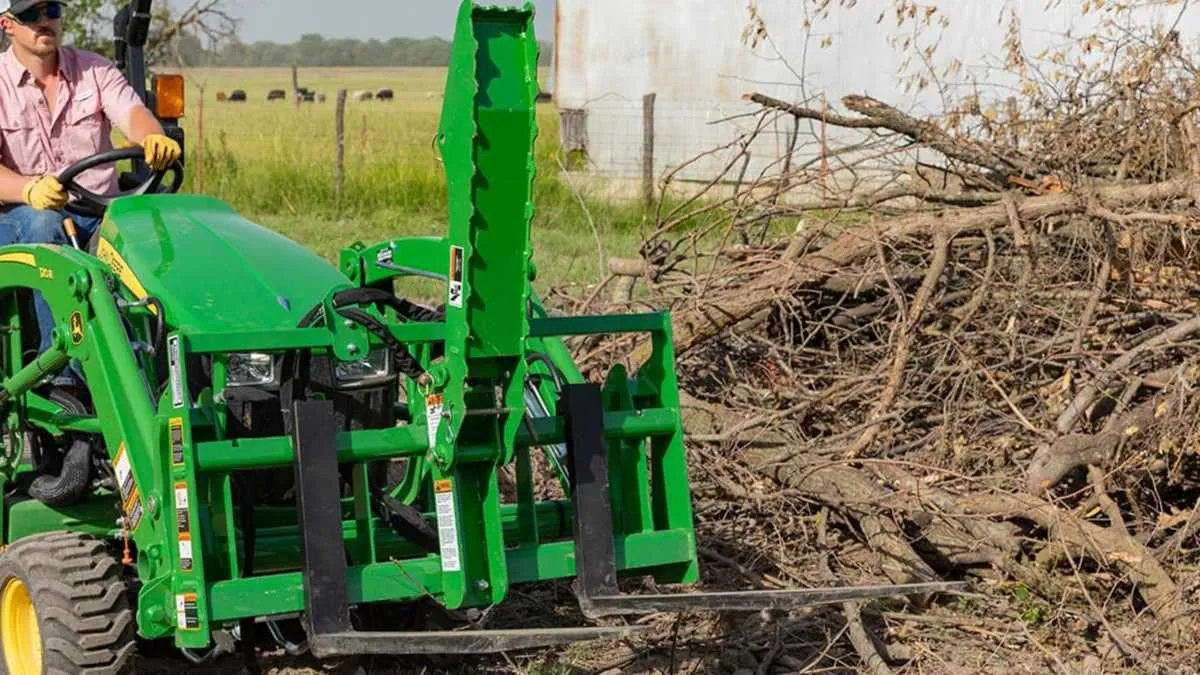 john deere 2032r specs