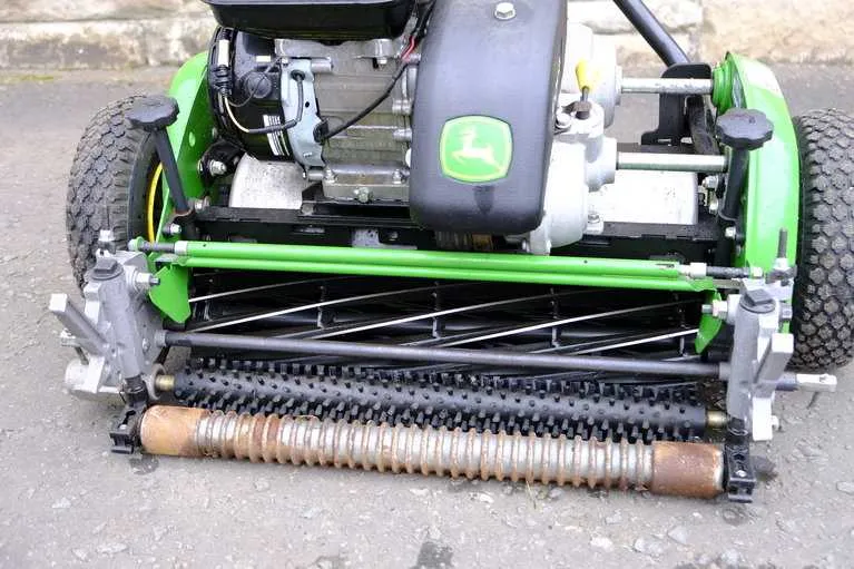 john deere 220sl specs