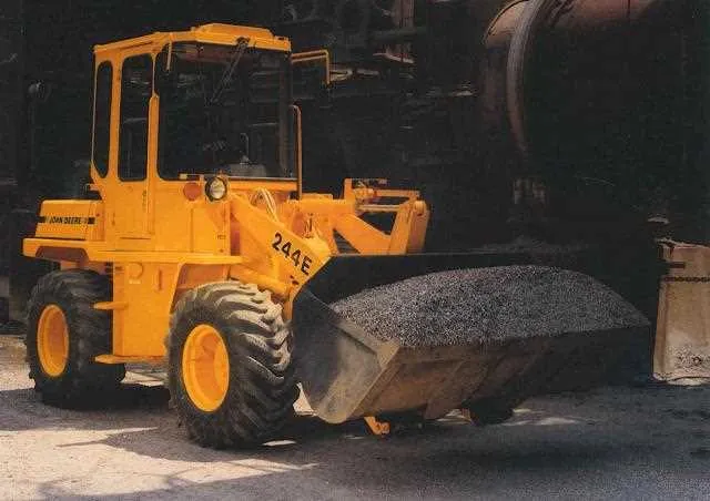 john deere 244e specs
