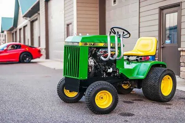 john deere 317 engine specs