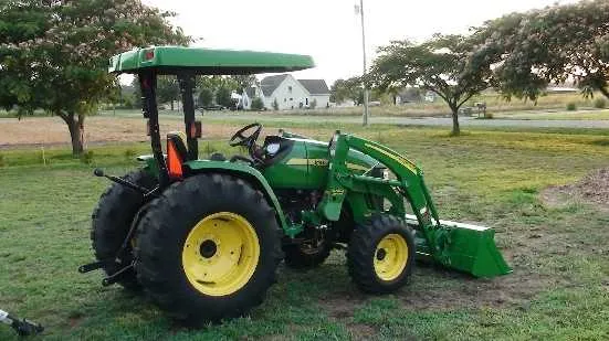john deere 4105 tractor specs