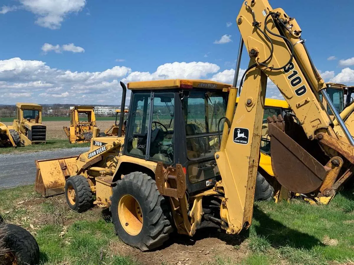 john deere 410d heavy lift specs