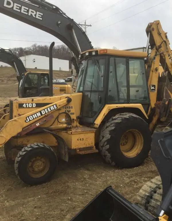 john deere 410d heavy lift specs