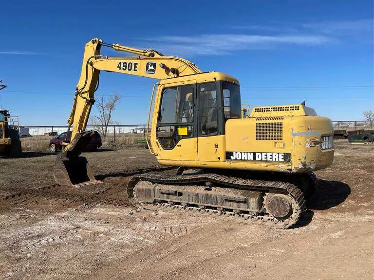 john deere 490e spec