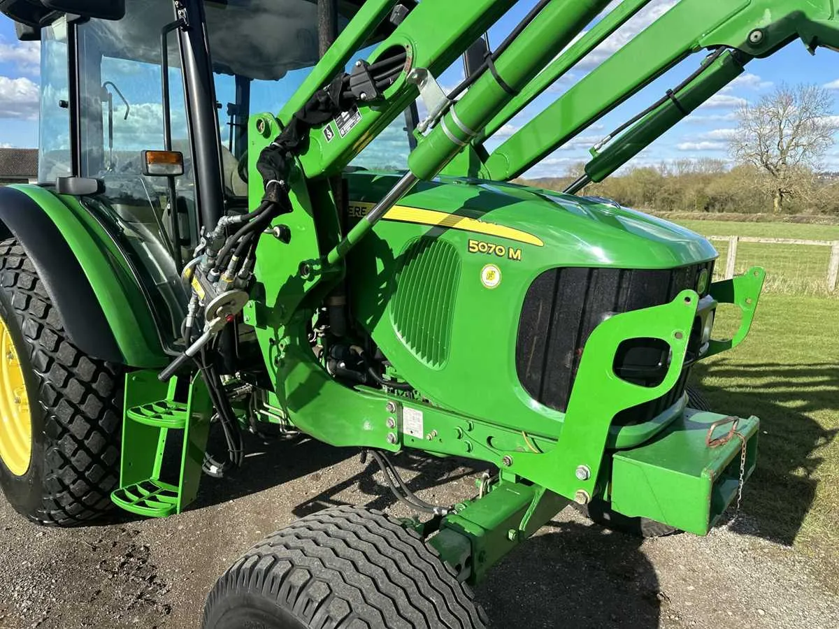 john deere 5070m spec