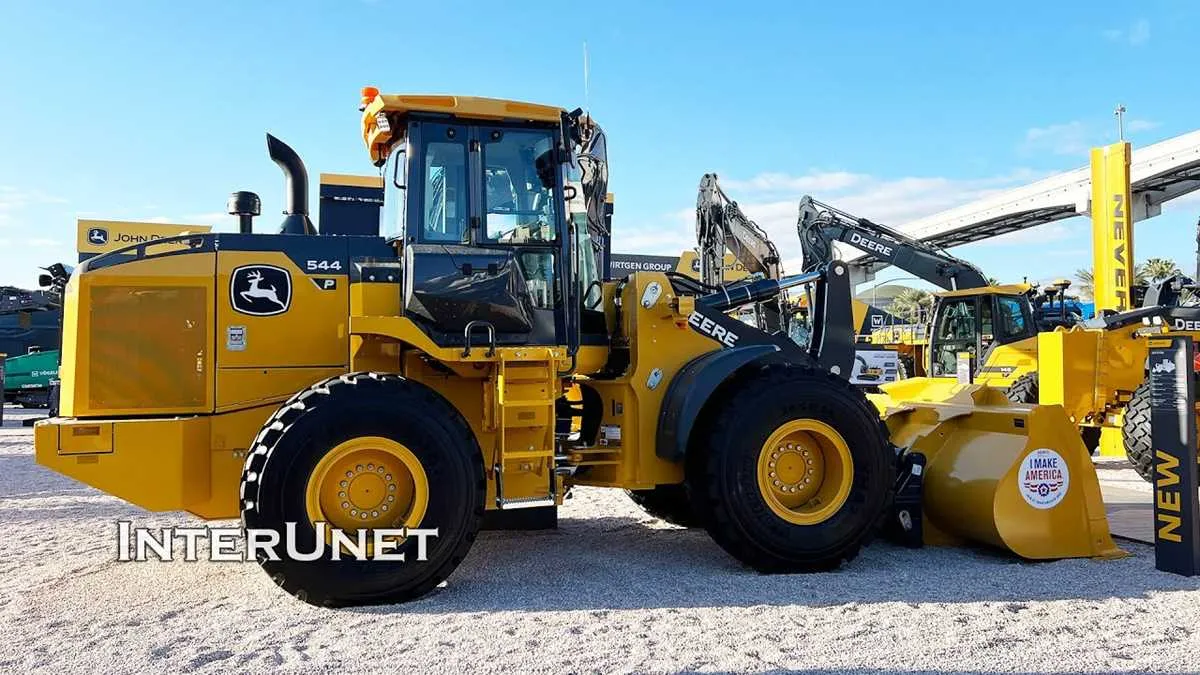 john deere 544 loader specs tire size