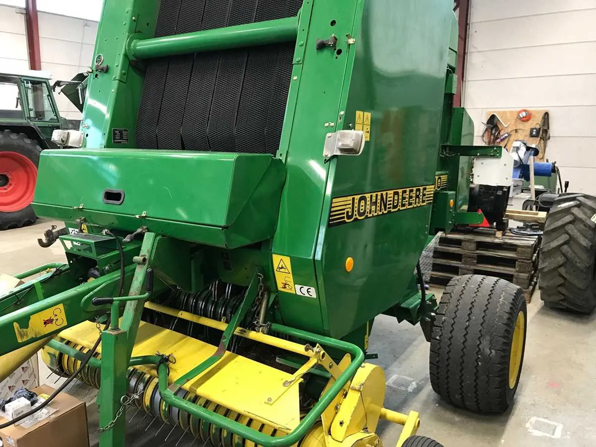 john deere 590 round baler specs
