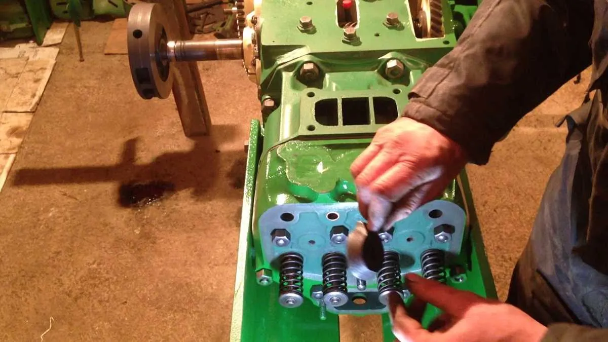 john deere 60 foot pounds torque specs
