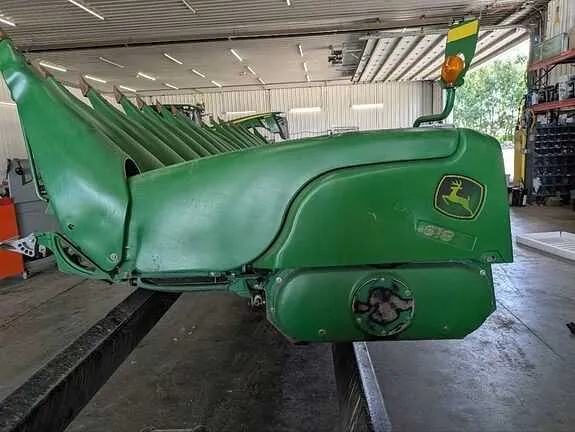 john deere 618c specs