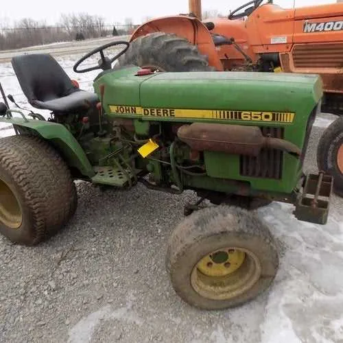 john deere 650 lawn tractor specs